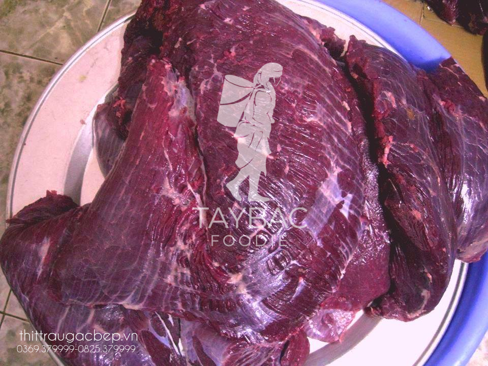 Thịt trâu được lấy ở những phần nhiều nạc, thịt bắp trâu.