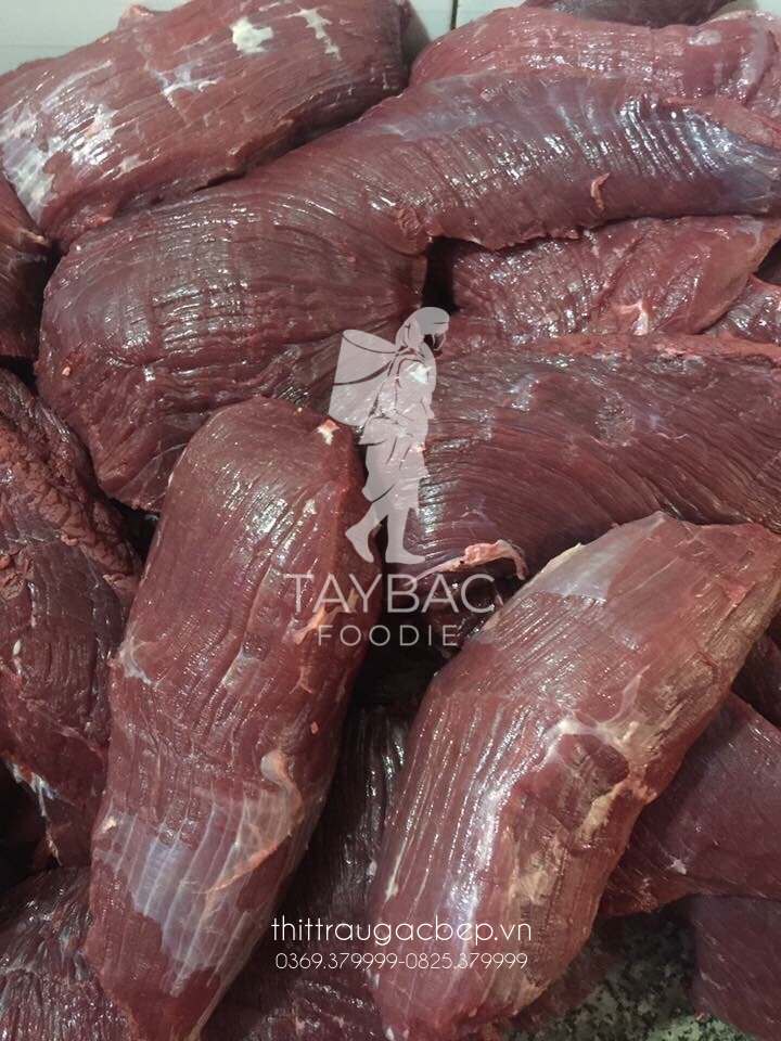 Thịt trâu gác bếp TaybacFOODIE được làm từ 100% thịt trâu đực to khỏe, chăn thả tự nhiên.